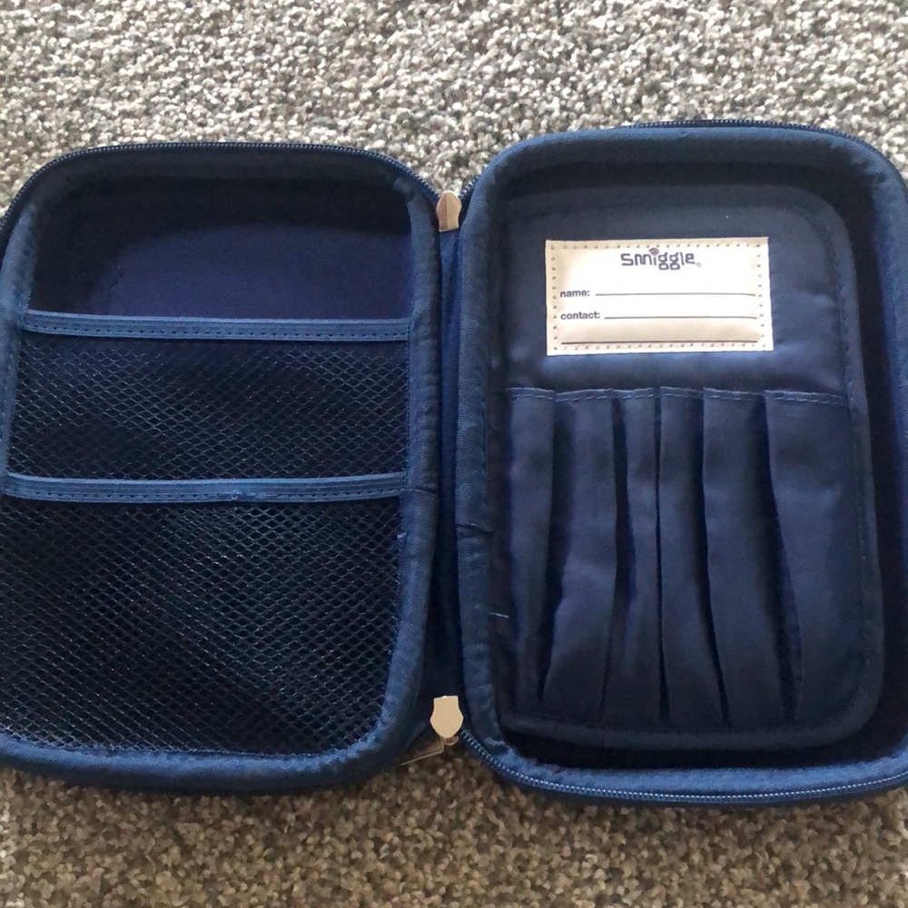 Smiggle case - Picture 6 of 7